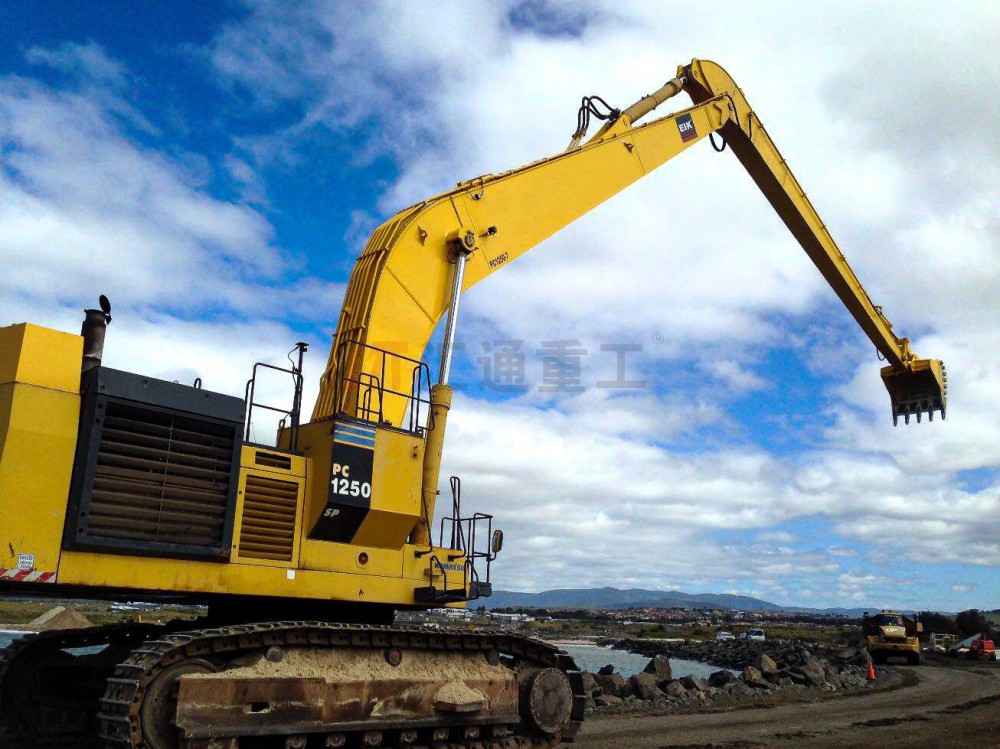 25米怪手加长臂|CAT245适用河道清洁效率高